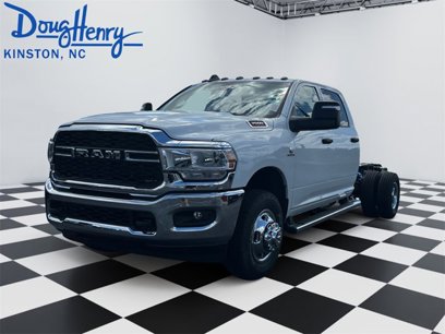 New 2024 RAM 3500 Tradesman w/ Chrome Appearance Group