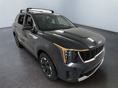 New 2025 Kia Sorento S