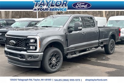 New 2025 Ford F350 XLT w/ Black Appearance Package