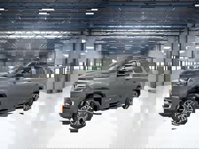 New 2024 Jeep Wagoneer 2WD w/ Premium Group I