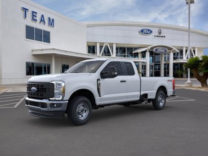 New 2025 Ford F250 XL w/ FX4 Off-Road Package