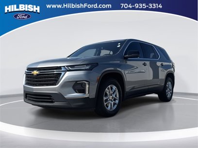 Used 2023 Chevrolet Traverse LS