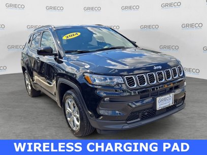 Used 2024 Jeep Compass Latitude w/ Convenience Group