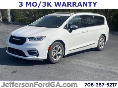 Used 2023 Chrysler Pacifica Limited
