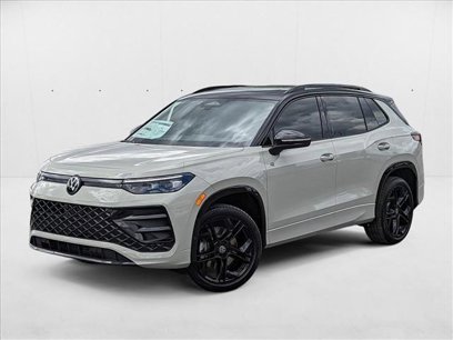 New 2025 Volkswagen Tiguan SE R-Line