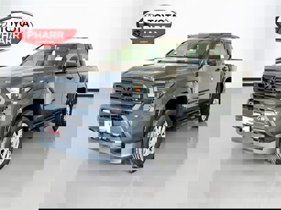 New 2025 Toyota Tacoma SR5