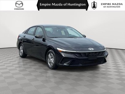 Used 2025 Hyundai Elantra SE
