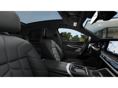 New 2025 BMW 760i xDrive