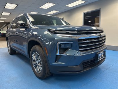 New 2025 Chevrolet Traverse LT w/ Driver Confidence Package