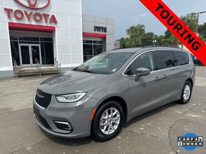 Used 2022 Chrysler Pacifica Touring-L