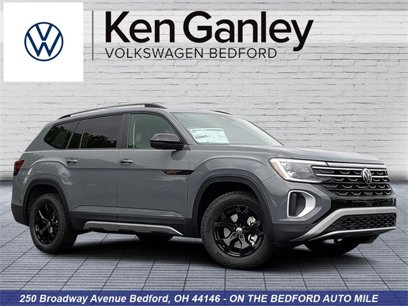 New 2025 Volkswagen Atlas Peak Edition SE