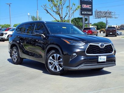 Used 2022 Toyota Highlander XLE