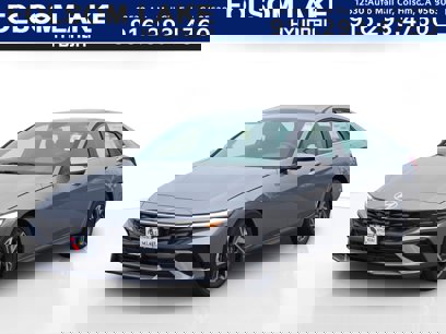 New 2025 Hyundai Elantra SEL