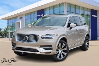 New 2025 Volvo XC90 T8 Plus w/ Protection Package Premier