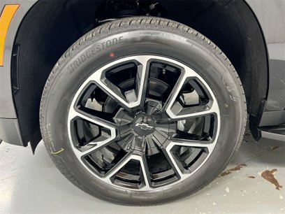 New 2025 Chevrolet Suburban RST w/ Comfort Package
