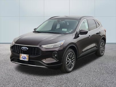 New 2023 Ford Escape SE w/ PHEV Premium Package