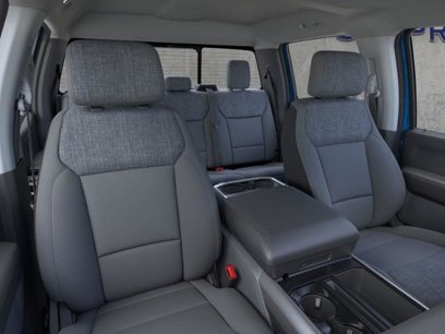 New 2025 Ford F150 XLT w/ Equipment Group 302A MID