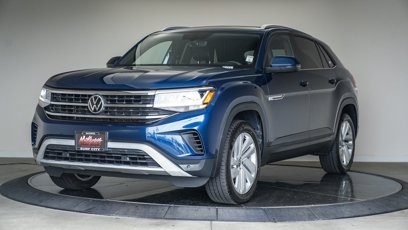 Used 2022 Volkswagen Atlas Cross Sport SE w/ Panoramic Sunroof Package