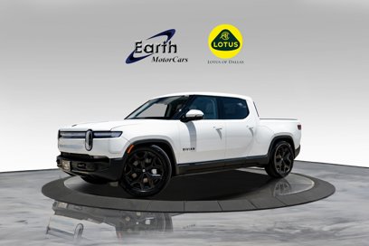 Used 2025 Rivian R1T Adventure