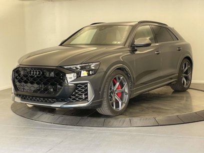 New 2025 Audi RS Q8 performance