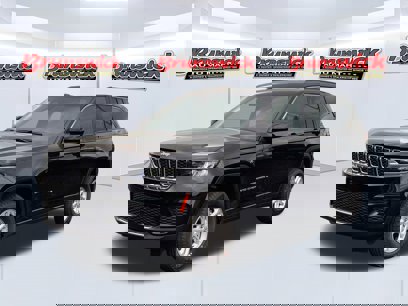 New 2025 Jeep Grand Cherokee Laredo