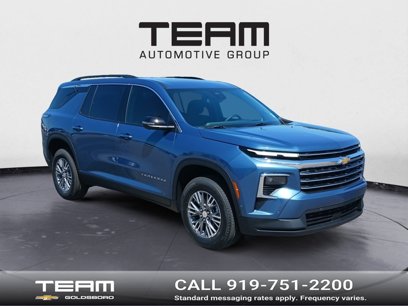 New 2025 Chevrolet Traverse LT w/ Enhanced Driving Package