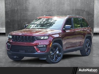 New 2025 Jeep Grand Cherokee Limited w/ Black Appearance Package