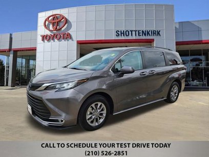 Certified 2023 Toyota Sienna XLE