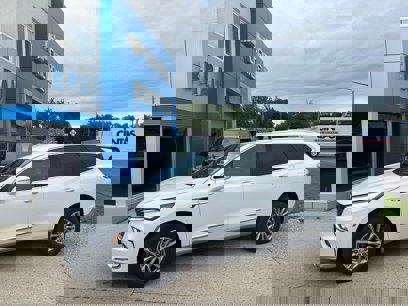 Used 2024 Buick Enclave Essence w/ Technology Package