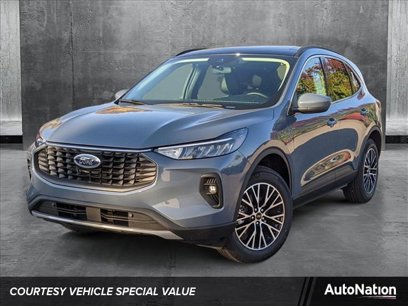 New 2025 Ford Escape SE