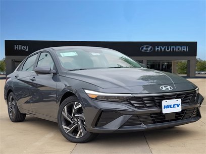 New 2025 Hyundai Elantra Limited
