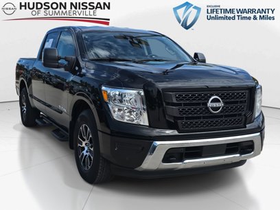 Used 2024 Nissan Titan SV w/ SV Convenience Package