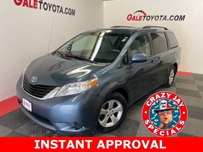 Used 2014 Toyota Sienna LE