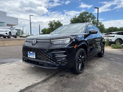 New 2025 Volkswagen Tiguan SE R-Line
