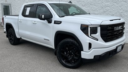 Used 2025 GMC Sierra 1500 Elevation