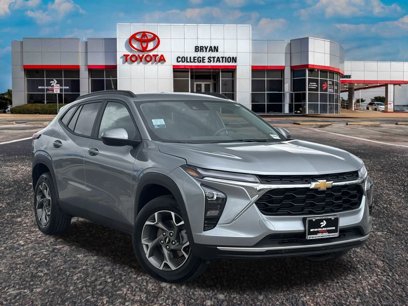 Used 2025 Chevrolet Trax LT