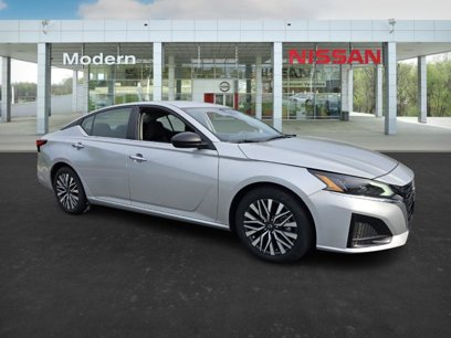 Used 2023 Nissan Altima 2.5 SV