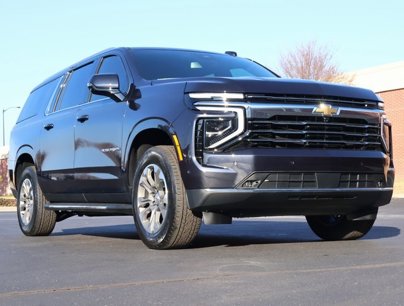 New 2025 Chevrolet Suburban LT w/ Comfort Package