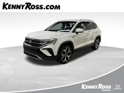 Used 2022 Volkswagen Taos SEL w/ Panoramic Sunroof Package
