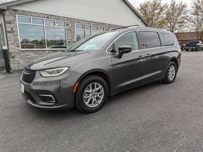 Used 2021 Chrysler Pacifica Touring-L