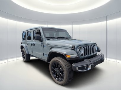 Used 2025 Jeep Wrangler Unlimited Sahara w/ Safety Group