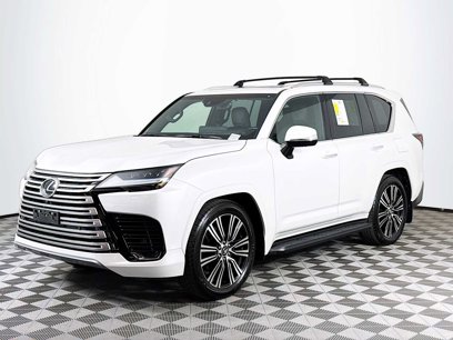 Used 2024 Lexus LX 600 4WD w/ Luxury Package