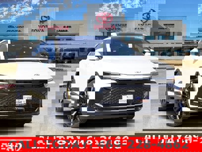 New 2025 Toyota Crown Platinum