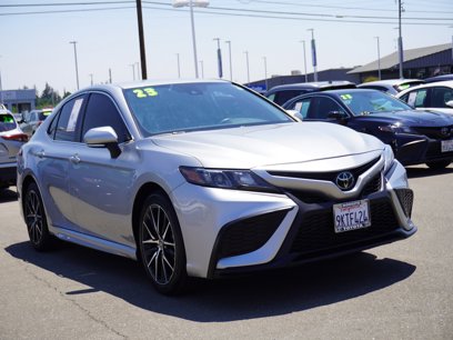 Used 2023 Toyota Camry SE