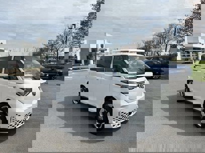New 2025 Volkswagen ID. Buzz Pro S