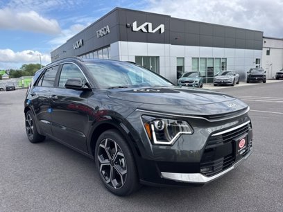 New 2025 Kia Niro EX Touring