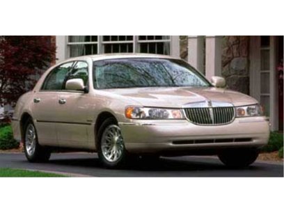 Used 1999 Lincoln Town Car Signature