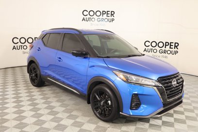 Used 2023 Nissan Kicks SR