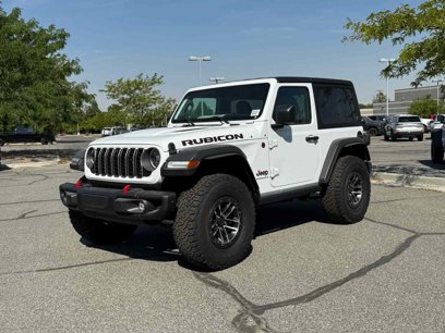 New 2025 Jeep Wrangler Rubicon w/ Xtreme 35 Tire Package
