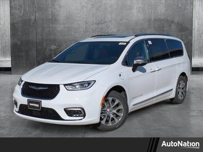 New 2025 Chrysler Pacifica Pinnacle